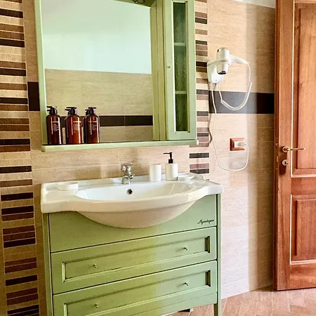 Lugh'e Luna Village * 나르볼리아