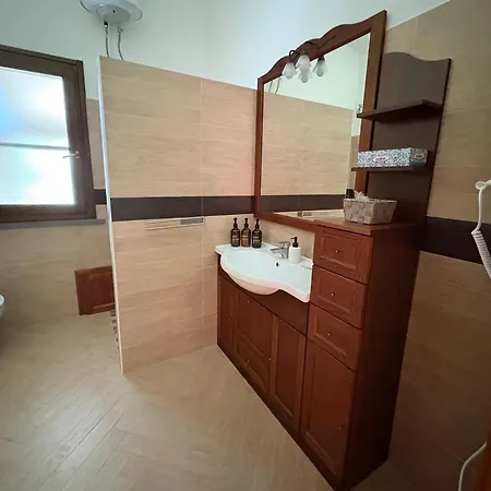 호텔 Lugh'e Luna Village *