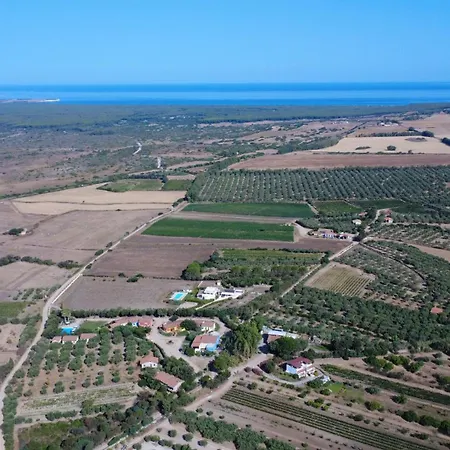Отель Lugh'e Luna Village