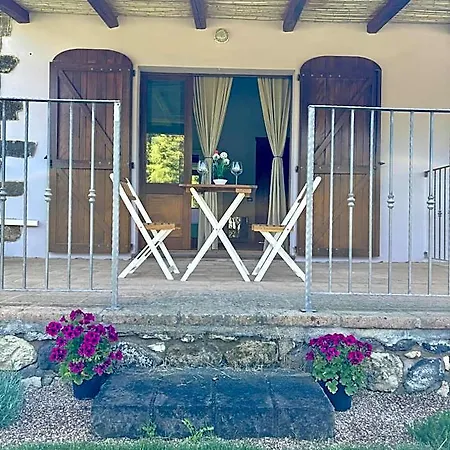 Lugh'e Luna Village Szálloda